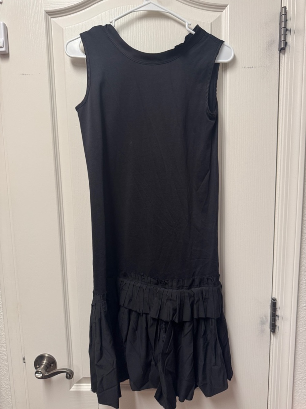 Black Sleeveless Ruffle-Hem Casual Dress